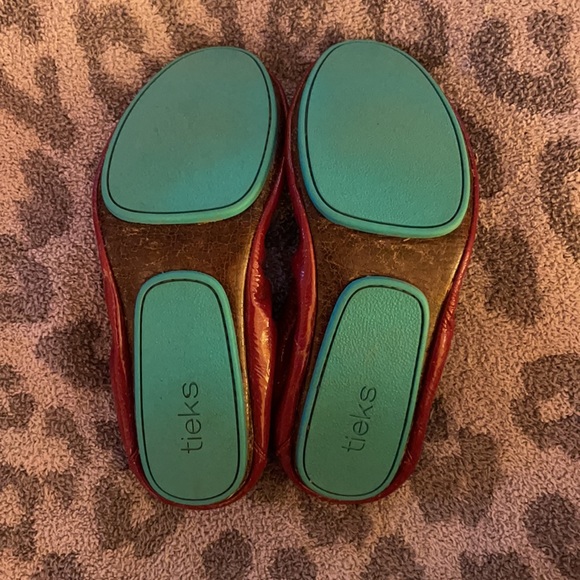 Size 7. Ruby Red Tieks. - Picture 2 of 3